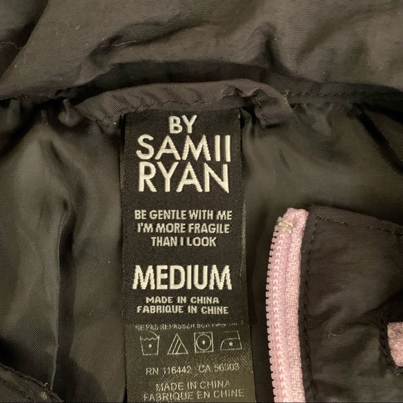 zumiez windbreaker, made by Samii Ryan 💜🖤 - Picture 3 of 8